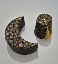 Load image into Gallery viewer, صحن ضيافة مقاس صغير على شكل هلال وطربوش