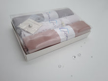 Load image into Gallery viewer, Clear Boxes With Full Window