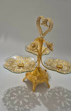 Load image into Gallery viewer, ✨ ستاند تقديم فاخر بثلاثة أطباق – تصميم ملكي ذهبي ✨