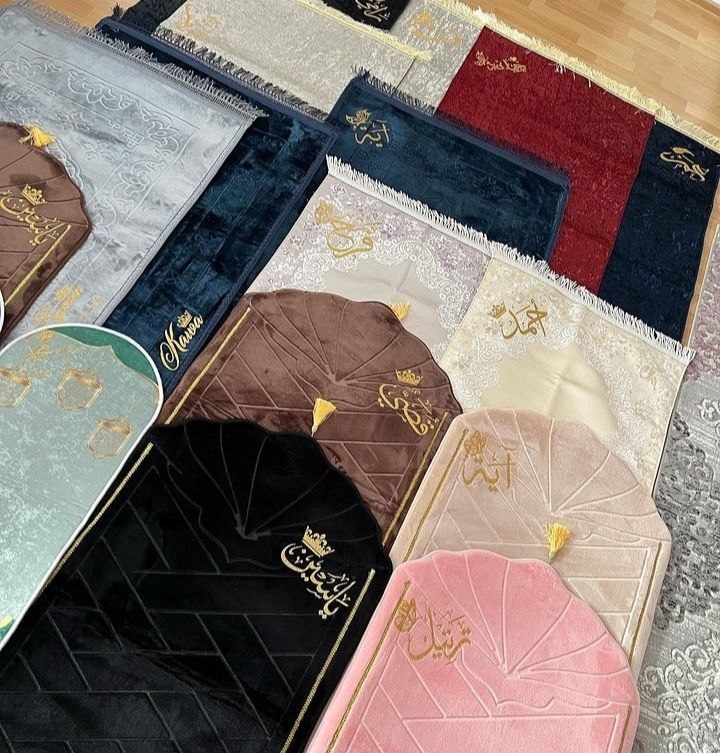 Custom printing for prayer mat (Prayer mat not included)