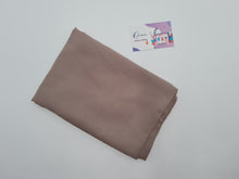 Load image into Gallery viewer, Elif instant Hijab Shawl ( شال كريب ايليف انستانت مع قمطة )