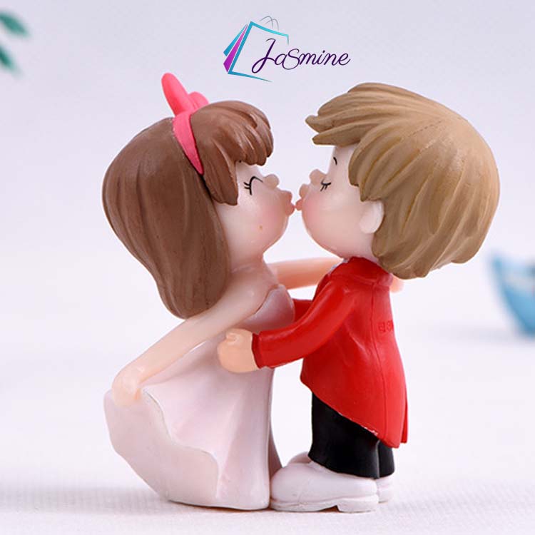 Boy girl kissing Ornament set- decoration,Gifts