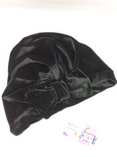 Load image into Gallery viewer, Velvet Turban
