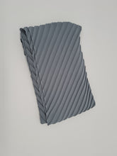 Load image into Gallery viewer, Aya Crepe Shawl ( شالات كريب مكسر )