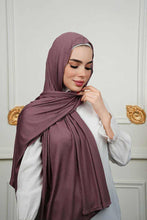 Load image into Gallery viewer, Reem Cotton Shawl ( شالات شاب الكويتي القطن السادة )
