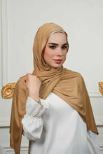 Load image into Gallery viewer, Reem Cotton Shawl ( شالات شاب الكويتي القطن السادة )
