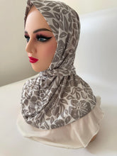 Load image into Gallery viewer, One-piece Lycra hijab with multiple patterns(حجاب رياضي قطعة واحدة ليكرا بنقوشات والوان مختلفة)
