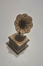 Load image into Gallery viewer, مجسمات خشبية صغيرة مستوحاة من التراث العربي الأصيل،
