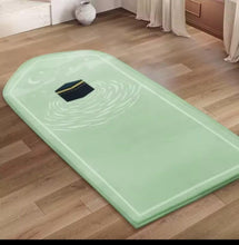Load image into Gallery viewer, Kaaba Style Velvet Prayer Mat - thick for Kids
